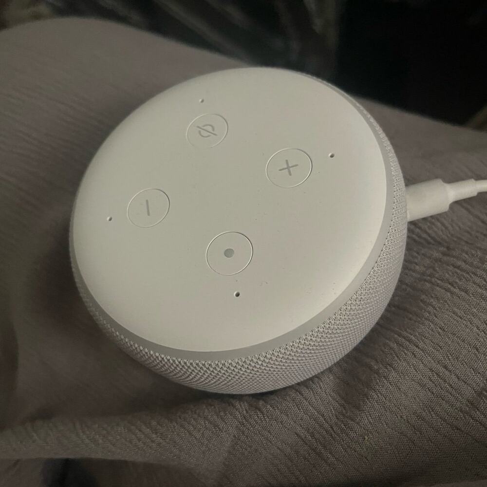 Amazon echo dot generation 3  with Alexa white